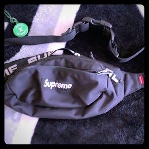 Supreme fanny pack